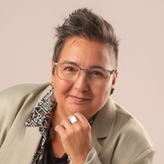 Socia de AMPEA